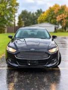 2013 Ford Fusion — photograph 3