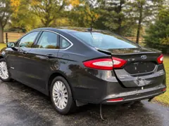 2013 Ford Fusion — photograph 5