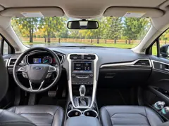 2013 Ford Fusion — photograph 8