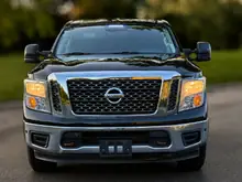 2018 Nissan Titan SV 4x4 — photograph 3