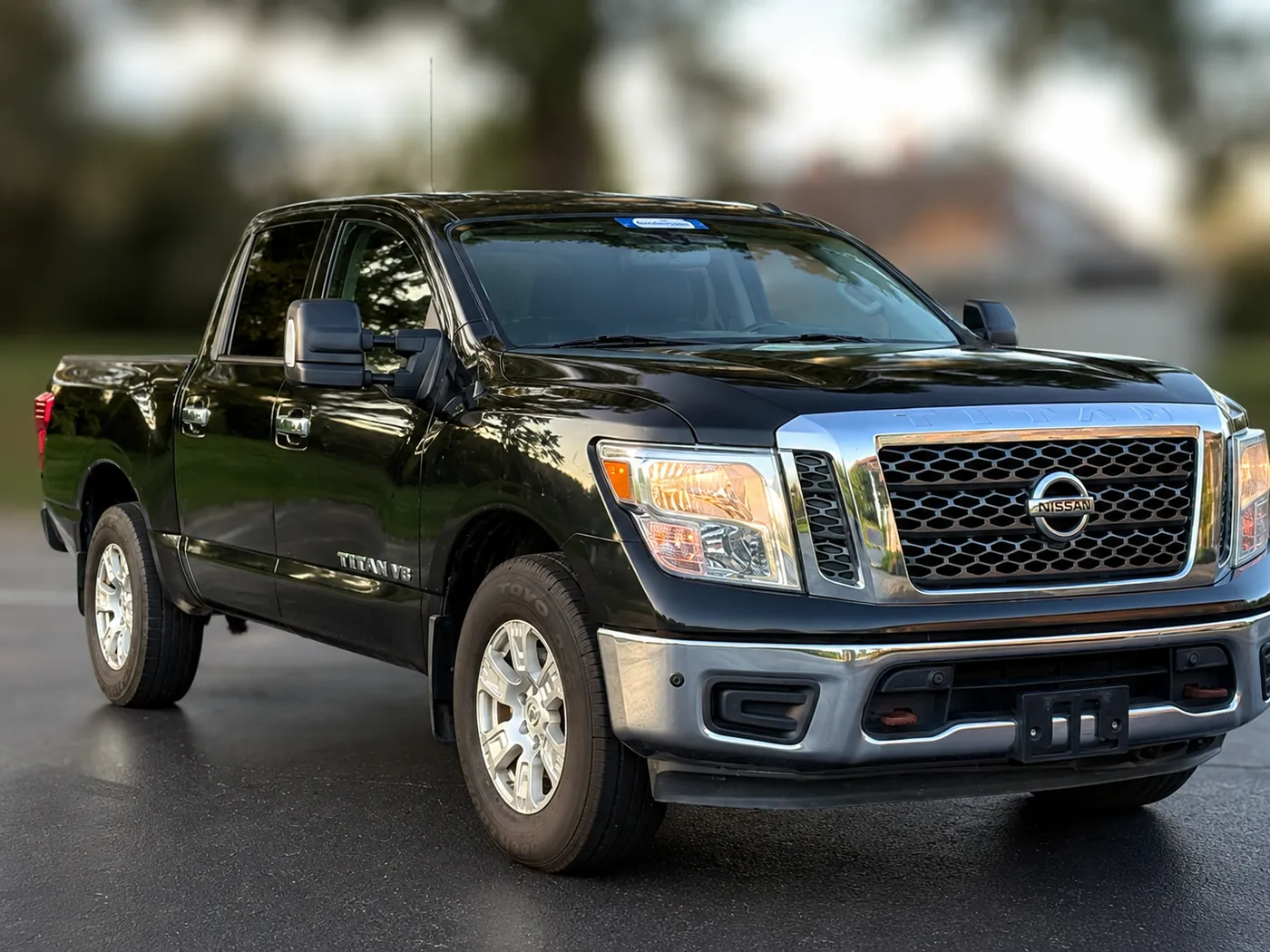 2018 Nissan Titan SV 4x4, real AutoSanz photograph